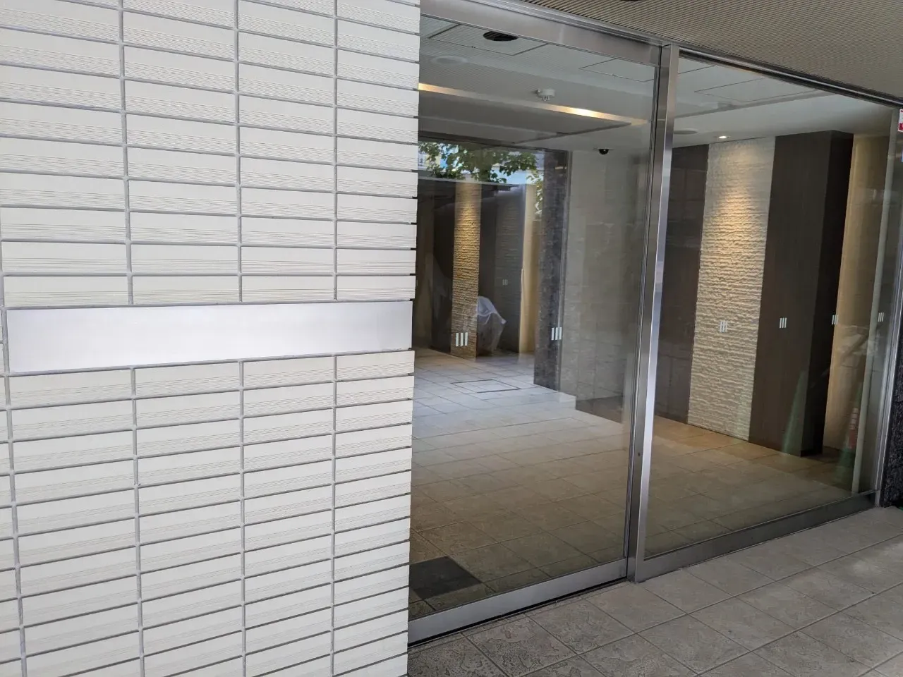 AVプロダクション・LINX（リンクス）大阪 エントランス